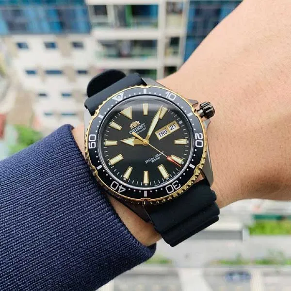 تصویر ساعت مچی مردانه اسپرت اورینت کد RA-AA0005B